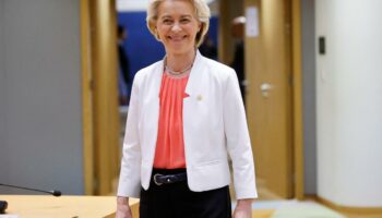 Feu vert des Vingt-Sept à un second mandat pour Ursula von der Leyen