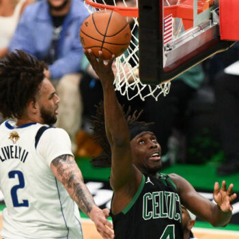 Finale NBA : Boston poursuit sur sa lancée en remportant le deuxième match face à Dallas