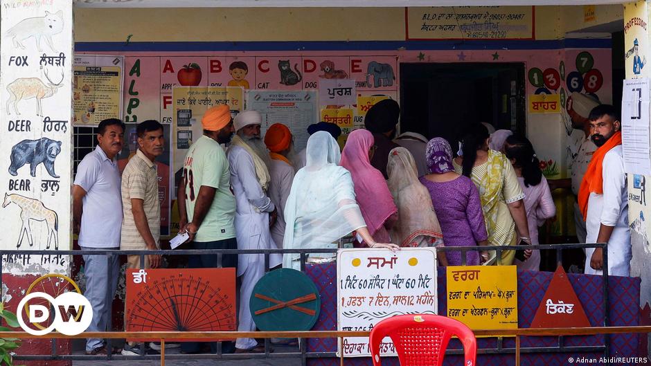 India election: Polls close in seventh and final phase