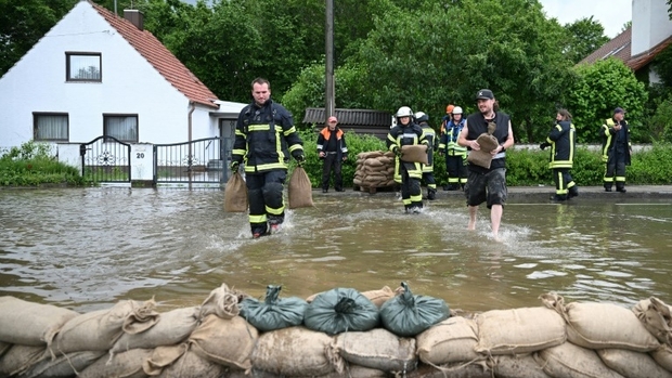 Inondations en Allemagne: Mort d'un pompier pendant des opérations de secours