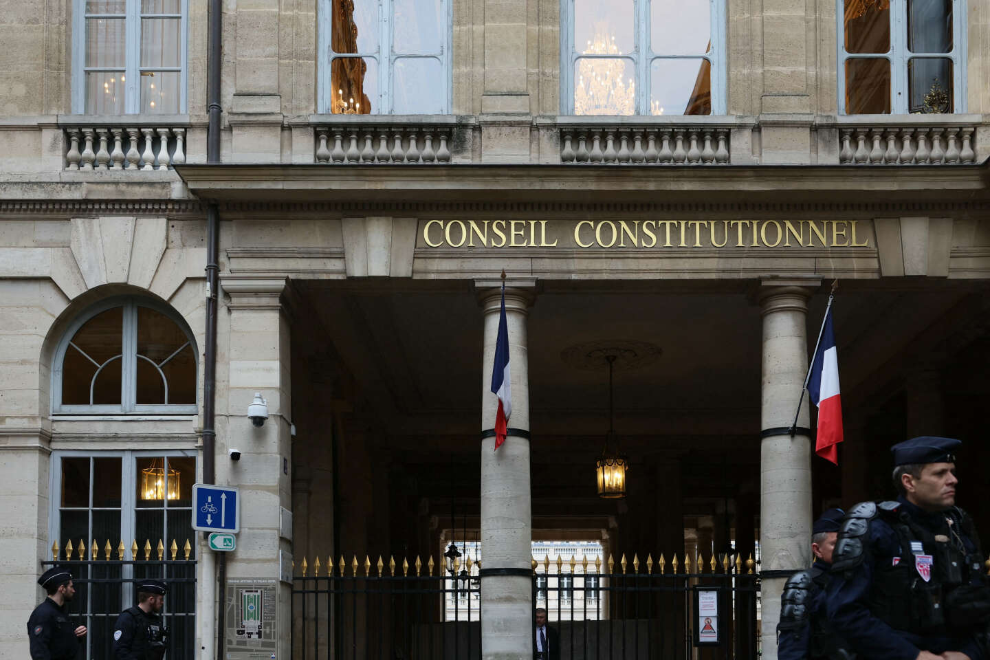 Jean-Philippe Derosier, constitutionnaliste : « En matière de dissolution, la Constitution s’impose sur la loi et, dans le cas présent, elle est scrupuleusement respectée »