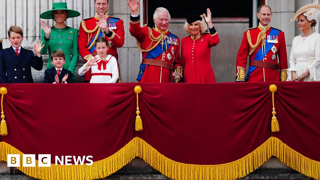 Kate back for Trooping the Colour parade