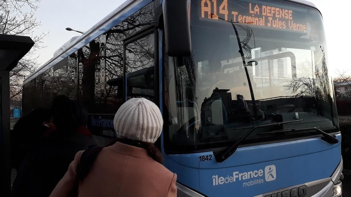 Mantes-la-Jolie : le voleur de bus s’était endormi au volant