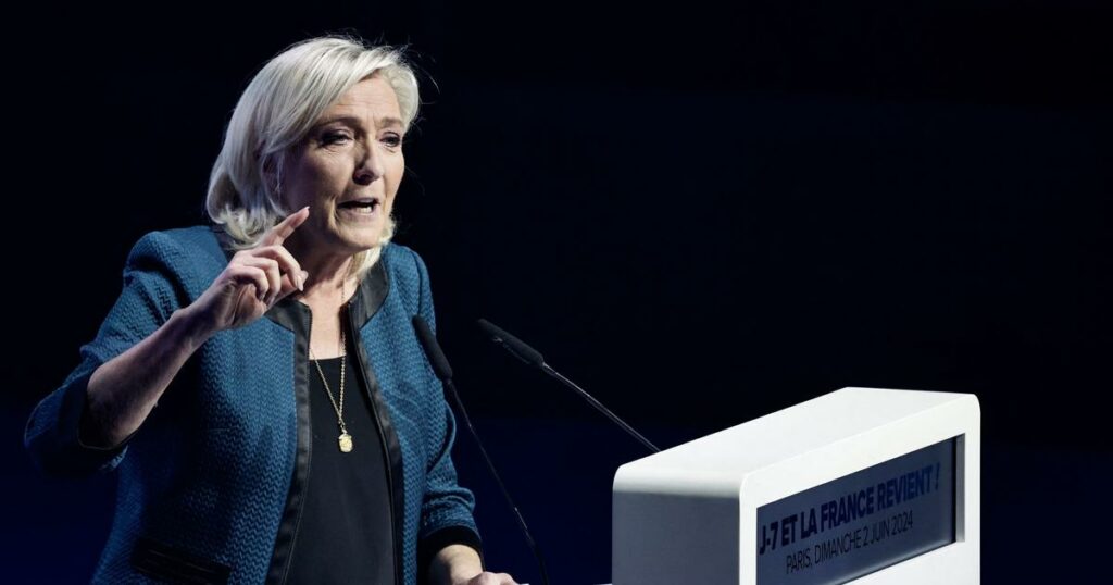 Marine Le Pen: «Combien de temps allons-nous tolérer les abjections de l'extrême-gauche sur l’antisémitisme ?»