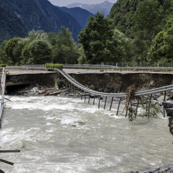 Nach Unwettern in der Schweiz: A13 gesperrt: Wie kommt man jetzt am schnellsten in den Urlaub?