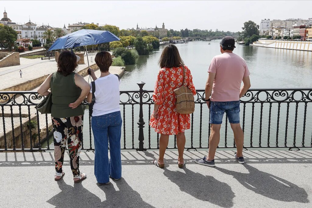 Once comunidades en alerta por lluvia, viento, granizo, tormentas, mala mar y calor