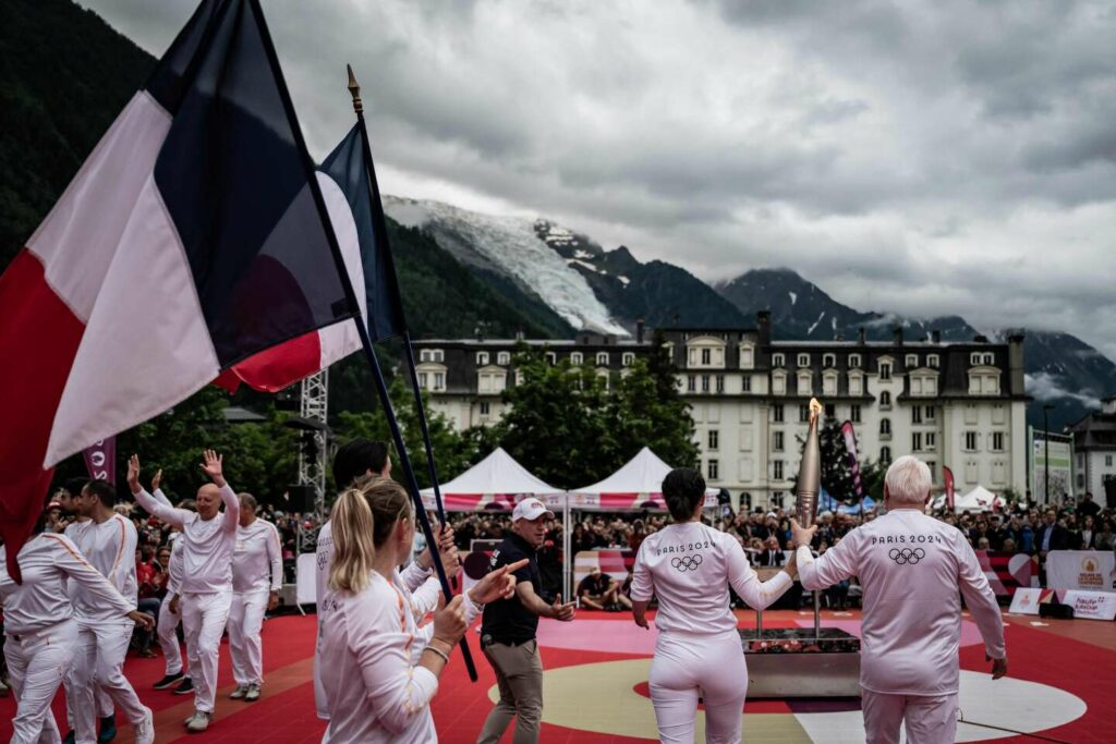 Paris 2024 : à Chamonix, la flamme était sur des terres olympiques