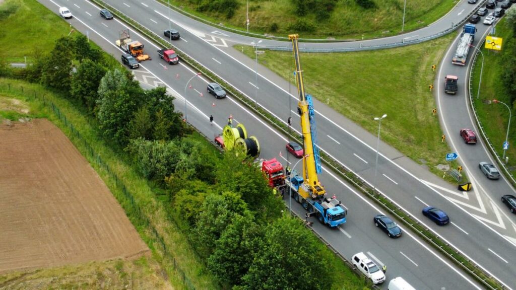 Perte de chargement: Un imposant accident perturbe la circulation sur l'A7