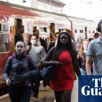 Rail season ticket use in Great Britain falls to record low