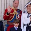 Prinz William und Prinzessin Kate auf dem Balkon des Buckingham Palastes mit ihren Kindern Prinz George (v.l.n.r.), Prinz Louis