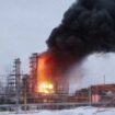 Russie: Une raffinerie de pétrole en feu après une frappe ukrainienne