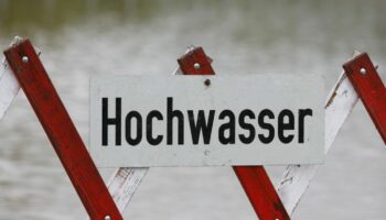 Im österreichischen Deutschfeistritz wird eine weitere Unwetterfront erwartet. Foto: Erwin Scheriau/APA/dpa