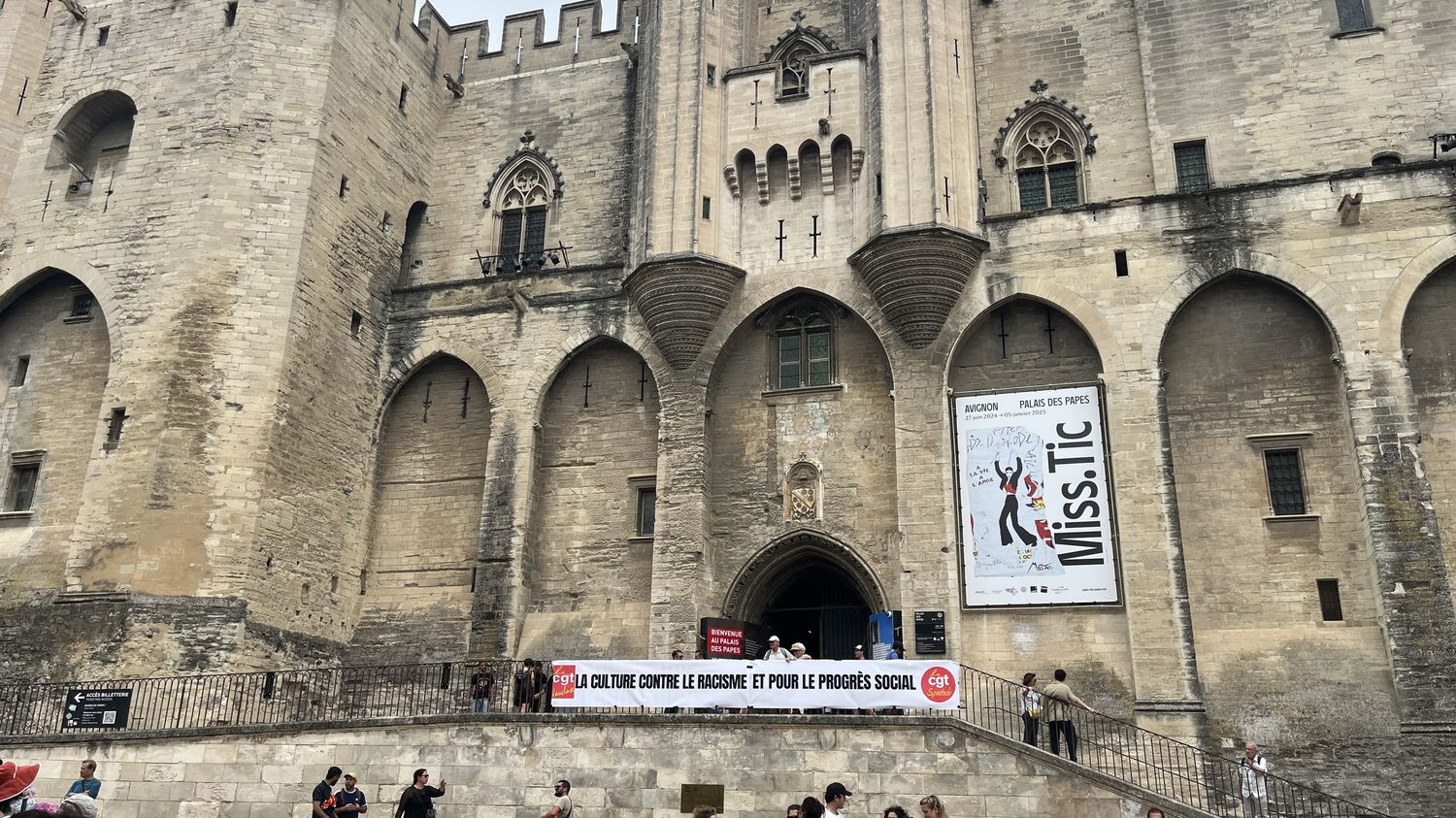 REPORTAGE. Festival d’Avignon : les syndicats et les intermittents du spectacle vivant craignent pour leur avenir