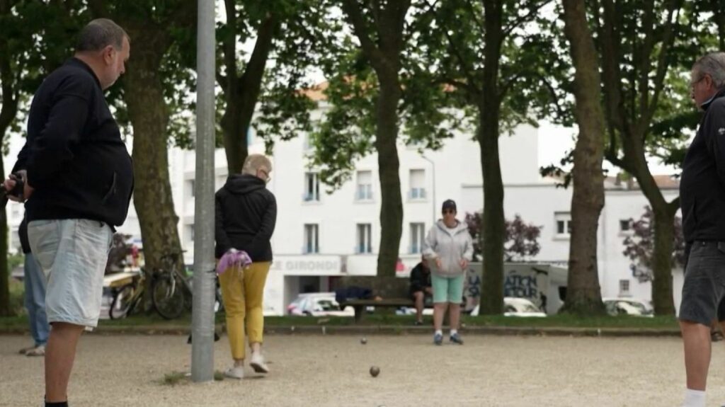 Législatives 2024 : le basculement des retraités vers le Rassemblement national