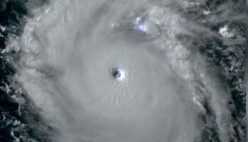 Atlantik: Hurrikan Beryl trifft mit 250 km/h auf Karibikinseln