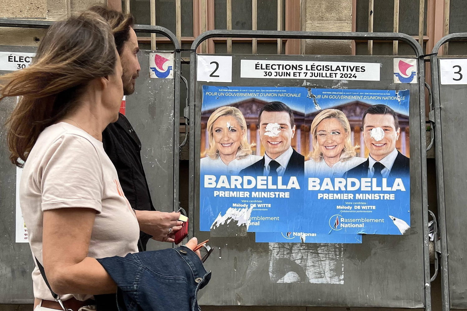 Candidats aux législatives : 218 désistements, qui se présente finalement chez vous ?