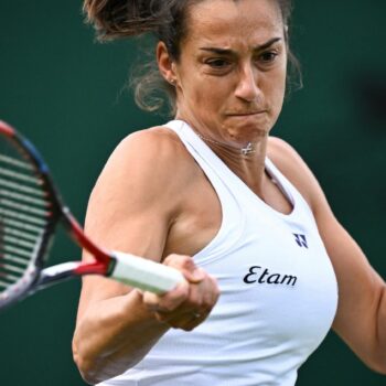 DIRECT. Wimbledon 2024 : Caroline Garcia en difficulté, Iga Swiatek empoche la première manche... Suivez la quatrième journée