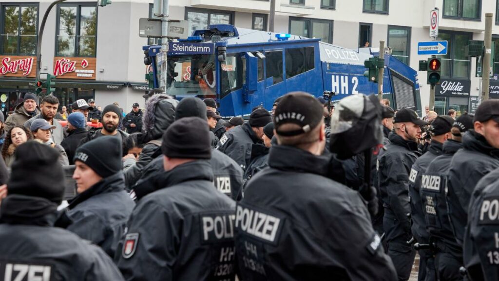 „Free Maja“ – Hunderte linke Demonstranten ziehen durch deutsche Innenstädte