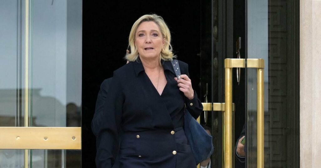 Marine Le Pen, à son arrivée à l'Assemblée nationale, mercredi 10 juillet 2024.