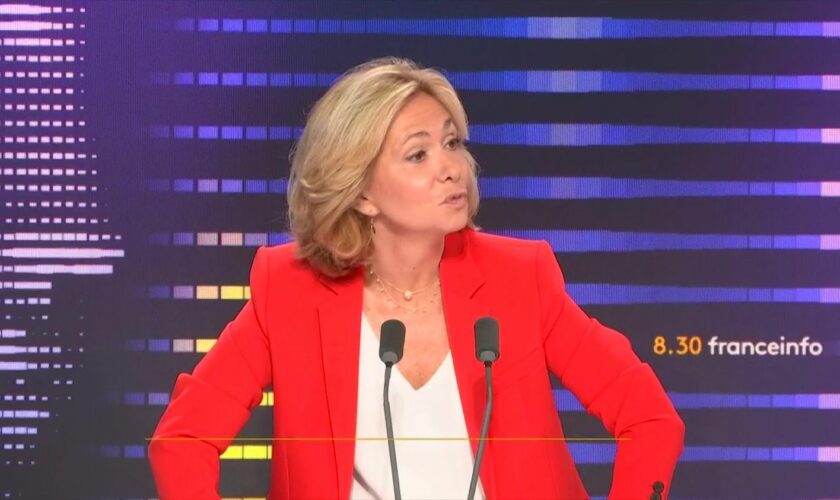 Gouvernement de transition, droite "éparpillée"... Le "8h30 franceinfo" de Valérie Pécresse