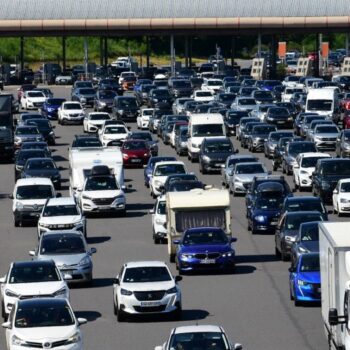 Départs en vacances : les journées de vendredi et samedi classées rouge sur une grande partie de la France, dans le sens des départs