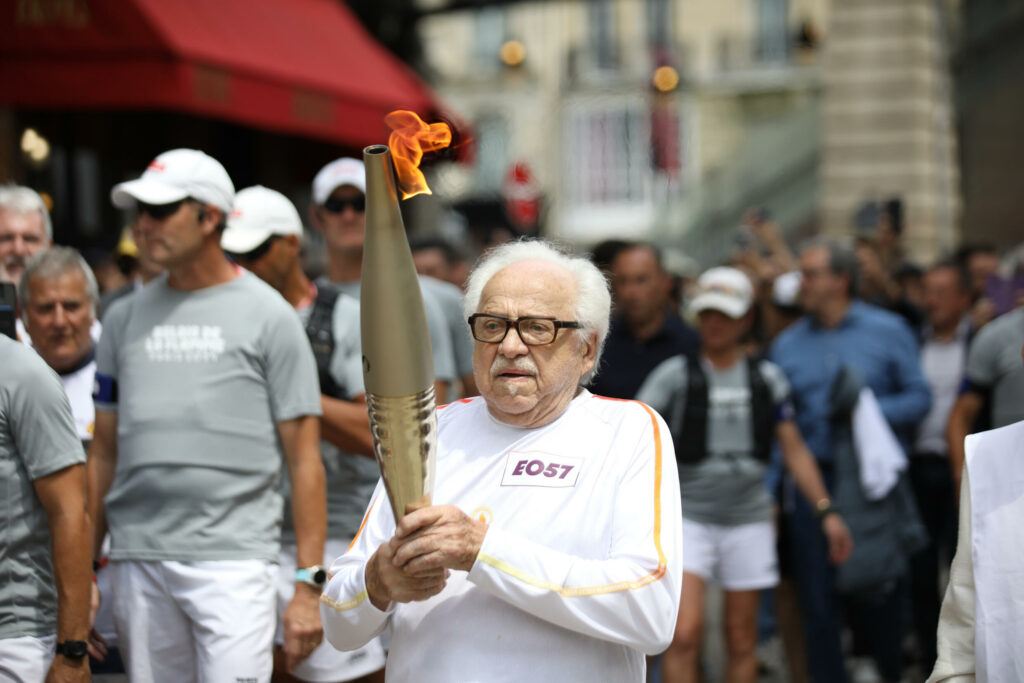 Léon Lewkowicz, rescapé d'Auschwitz-Birkenau et relayeur de la flamme olympique et de la mémoire