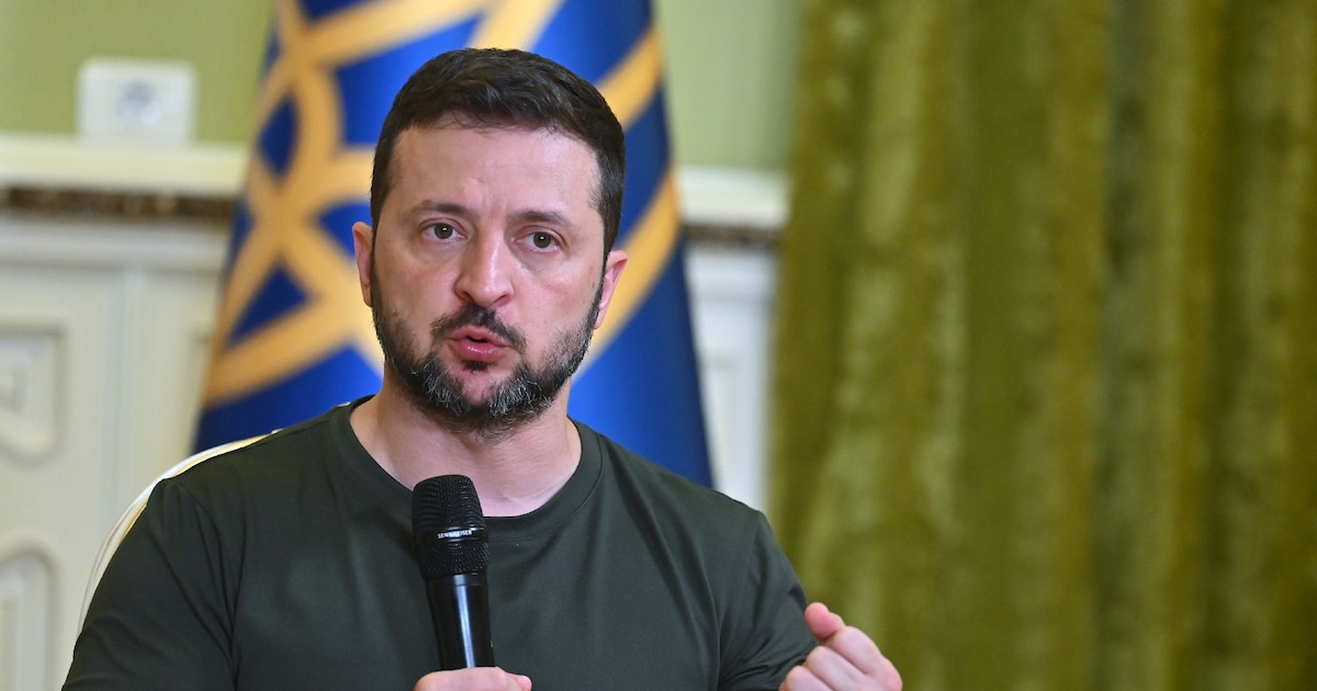 Le président ukrainien Volodymyr Zelensky donne une conférence de presse à Kiev le 15 juillet 2024