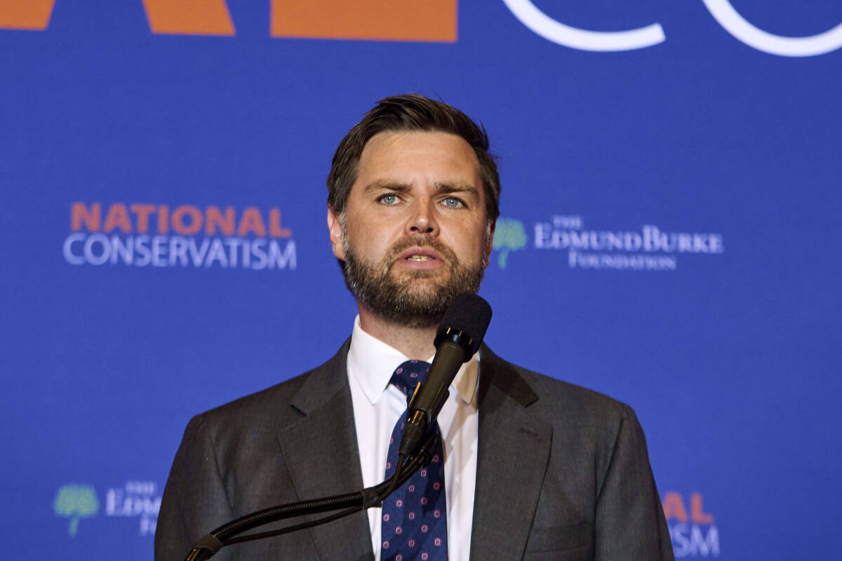 Présidentielle américaine : Trump choisit J.D. Vance comme candidat à la vice-présidence