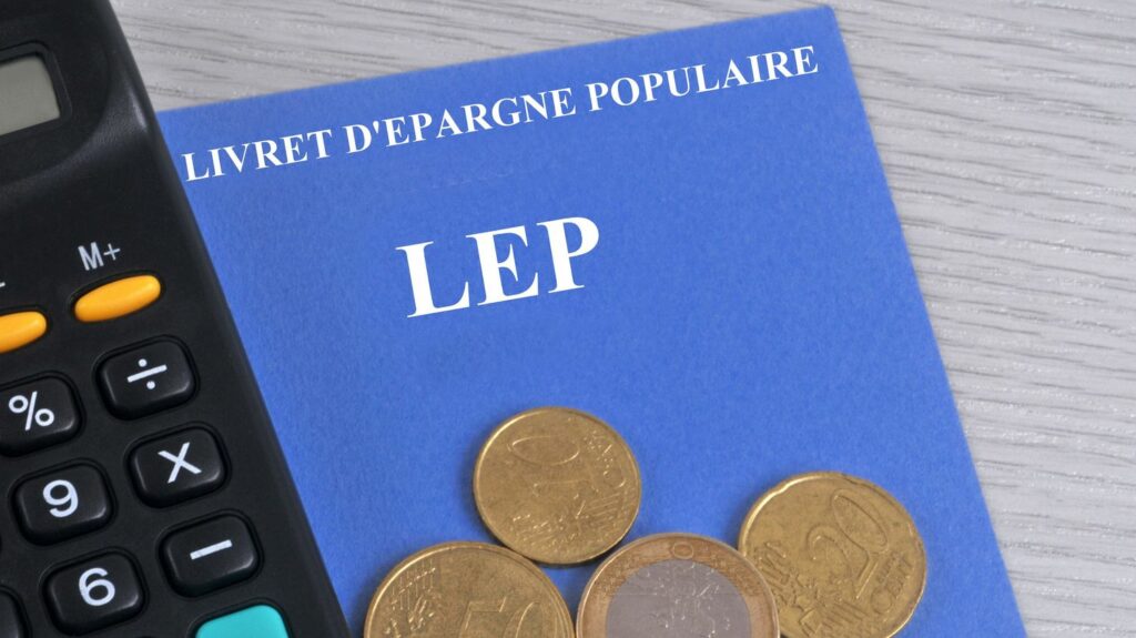 L'épargne des Français signe une année 2023 "exceptionnelle" avec 935,5 milliards d'euros