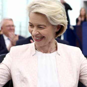 Deuxième mandat pour Ursula von der Leyen à la Commission européenne : “le choix de la stabilité”