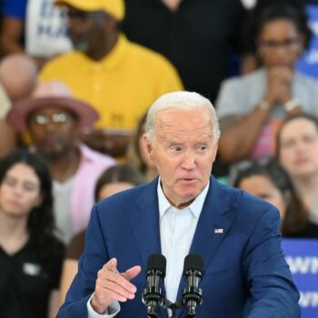 Joe Biden : ce poids lourd de son camp qui lui demande de reconsidérer sa candidature