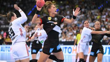 Handball: Deutsche Handballerinnen und Handballer gewinnen gegen Ungarn