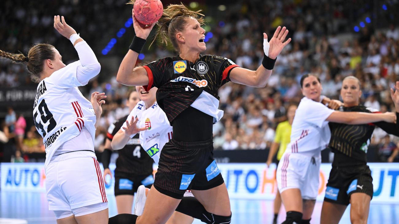 Handball: Deutsche Handballerinnen und Handballer gewinnen gegen Ungarn