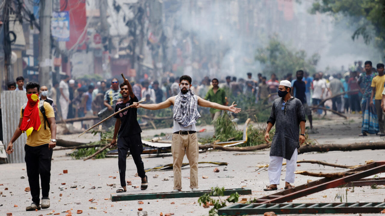 Bangladesh : l’armée déployée après la répression meurtrière des manifestations