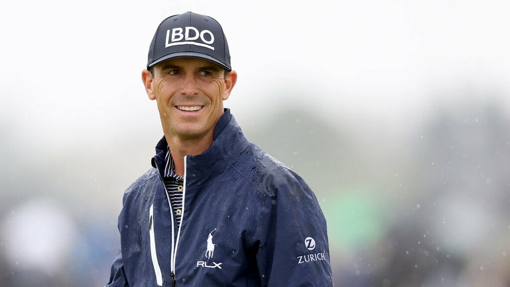 Billy Horschel steals the show at British Open, surges to top of the leaderboard in harsh conditions