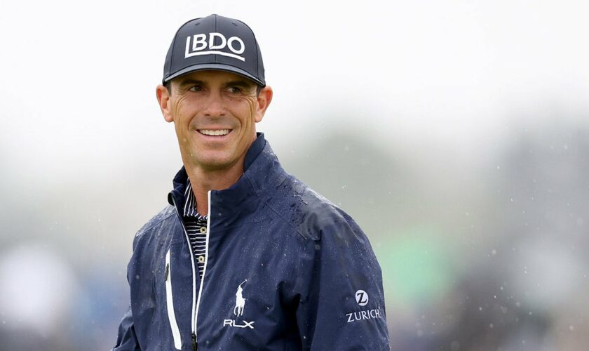 Billy Horschel steals the show at British Open, surges to top of the leaderboard in harsh conditions