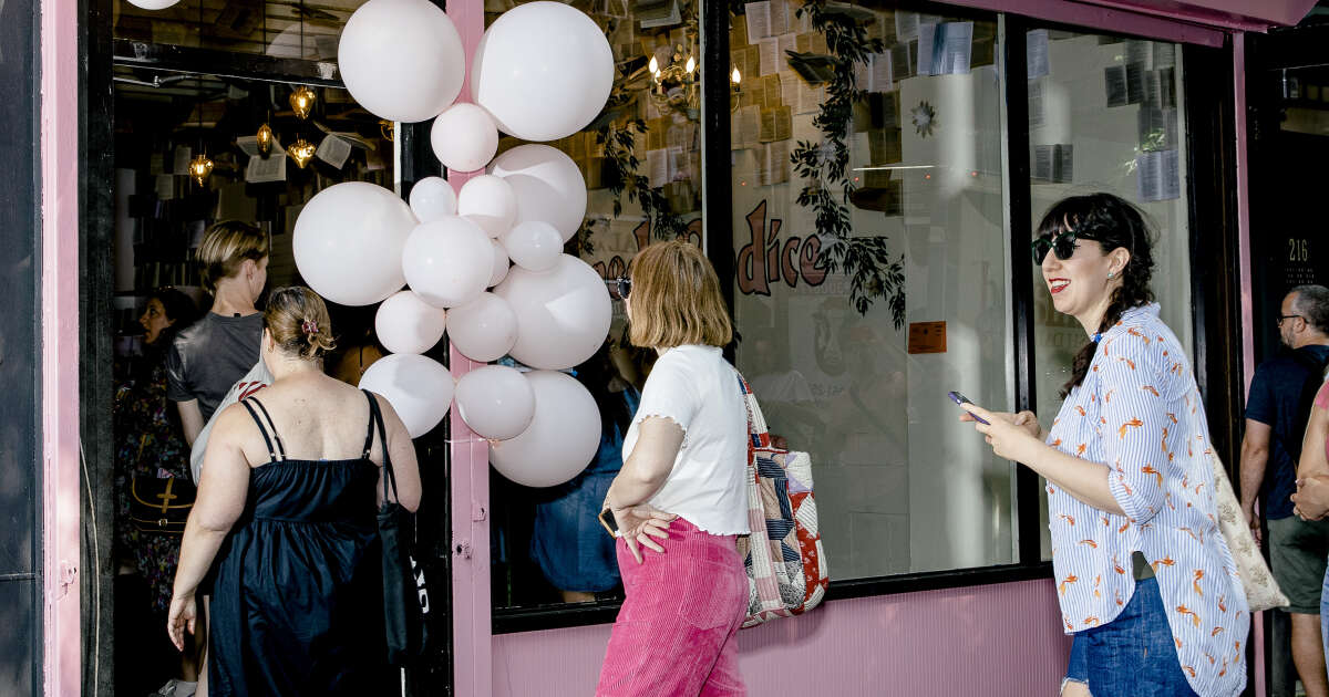 “Je veux que ce soit le plus cochon possible” : ces librairies vendeuses d’amour