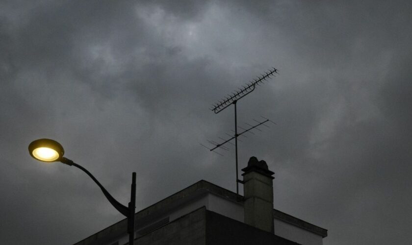 Après des orages intenses, une dizaine de blessés légers et de nombreux dégâts