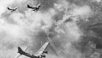 Die Katastrophe der US-Bomber über Schweinfurt