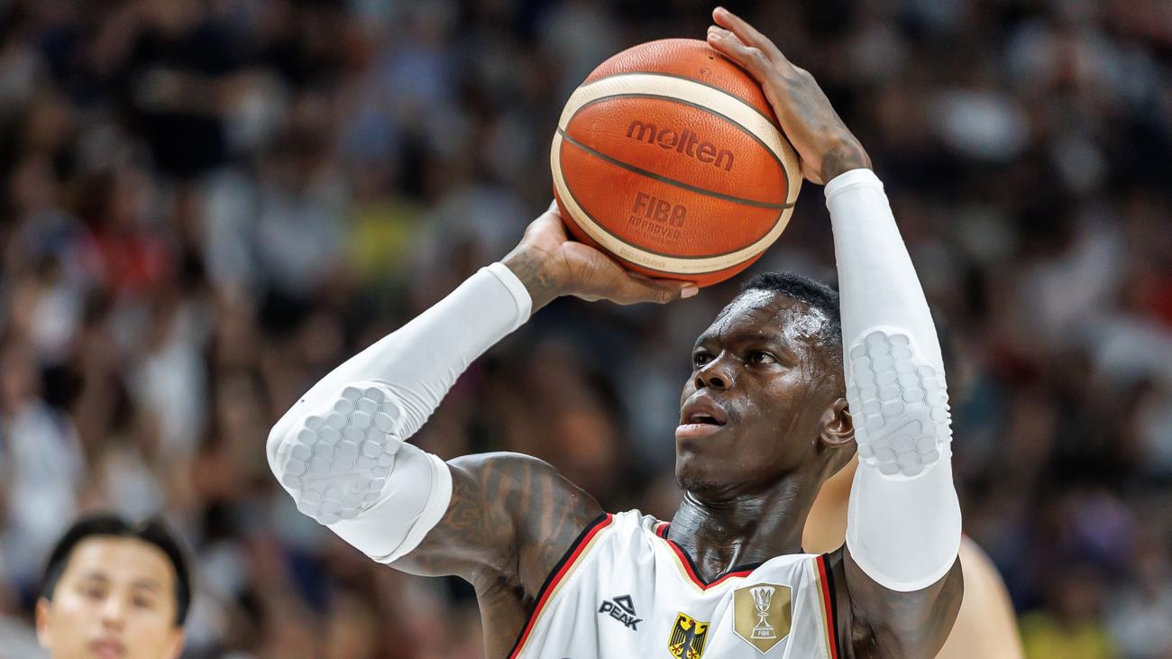 Olympische Sommerspiele 2024: Basketballer Dennis Schröder trägt deutsche Fahne zu Olympia-Eröffnung