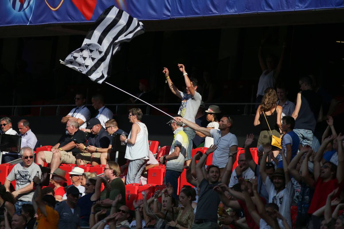 JO 2024 : quels drapeaux sont interdits en tribune lors des épreuves ?