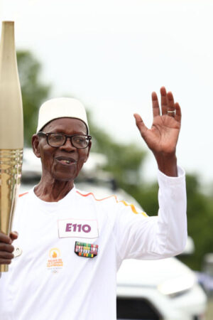 JO 2024 : Oumar Diémé, un relais de la flamme au nom de tous les tirailleurs sénégalais