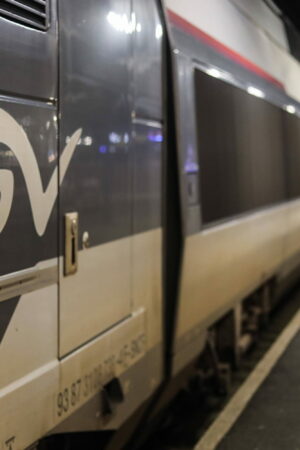 DIRECT. Attaque contre la SNCF : un sabotage cordonné, des perturbations majeures sur les TGV et à Paris