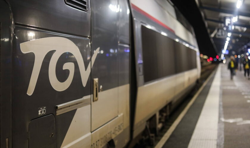 DIRECT. Attaque contre la SNCF : un sabotage cordonné, des perturbations majeures sur les TGV et à Paris