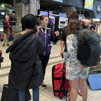 DIRECT. "Attaque massive" sur le réseau TGV : sur la façade Atlantique, où la situation est "la plus compliquée", un train sur trois a été maintenu, précise la SNCF