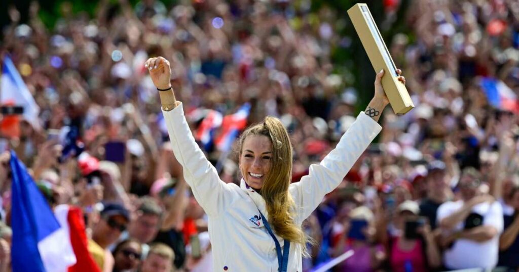 Pauline Ferrand-Prévot ajoute enfin l’or olympique à son “brillant et inégalé palmarès”