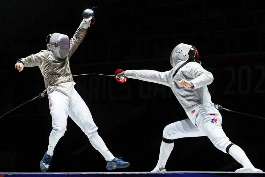 Escrime aux JO 2024 : les épreuves de fleuret hommes et de sabres femmes, le programme