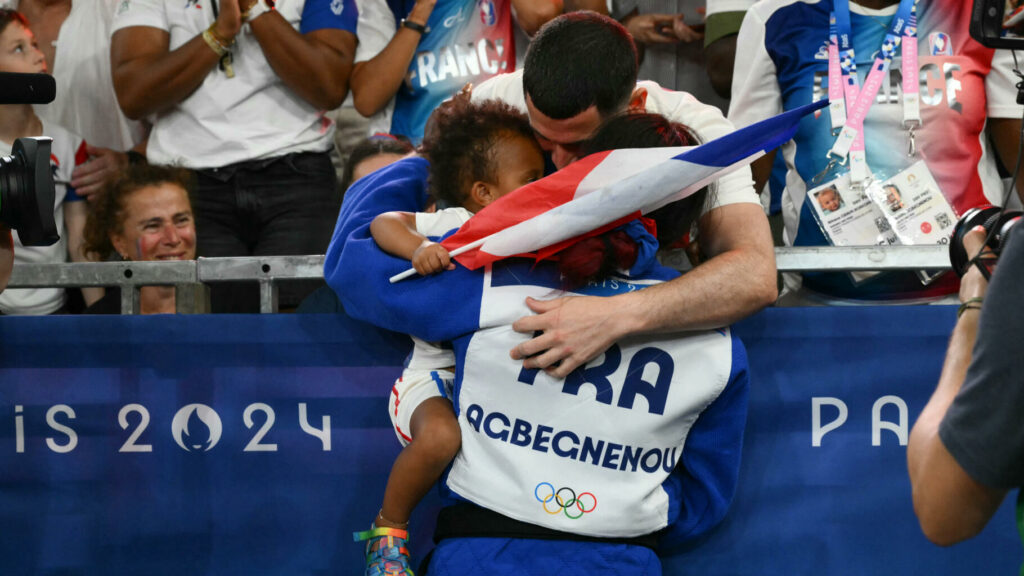 JO de Paris : le message d’Antoine Griezmann message pour Clarisse Agbégnénou après sa médaille de bronze