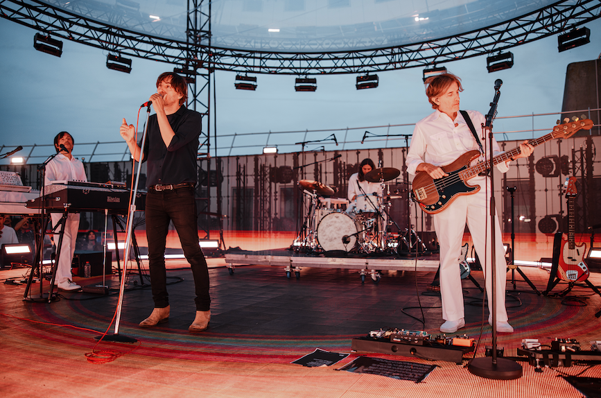 Air et Phoenix au Terminal 1 de Roissy-Charles de Gaulle : le concert de l’année !