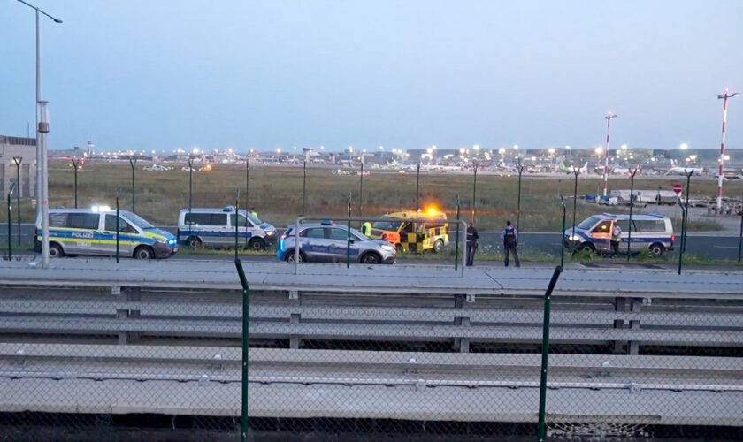 Allemagne: Le trafic a été suspendu à l'aéroport de Francfort après une intrusion